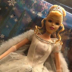 Disney Cinderella Holiday Princess Doll